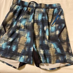 Lulu Lemons Mens Shorts